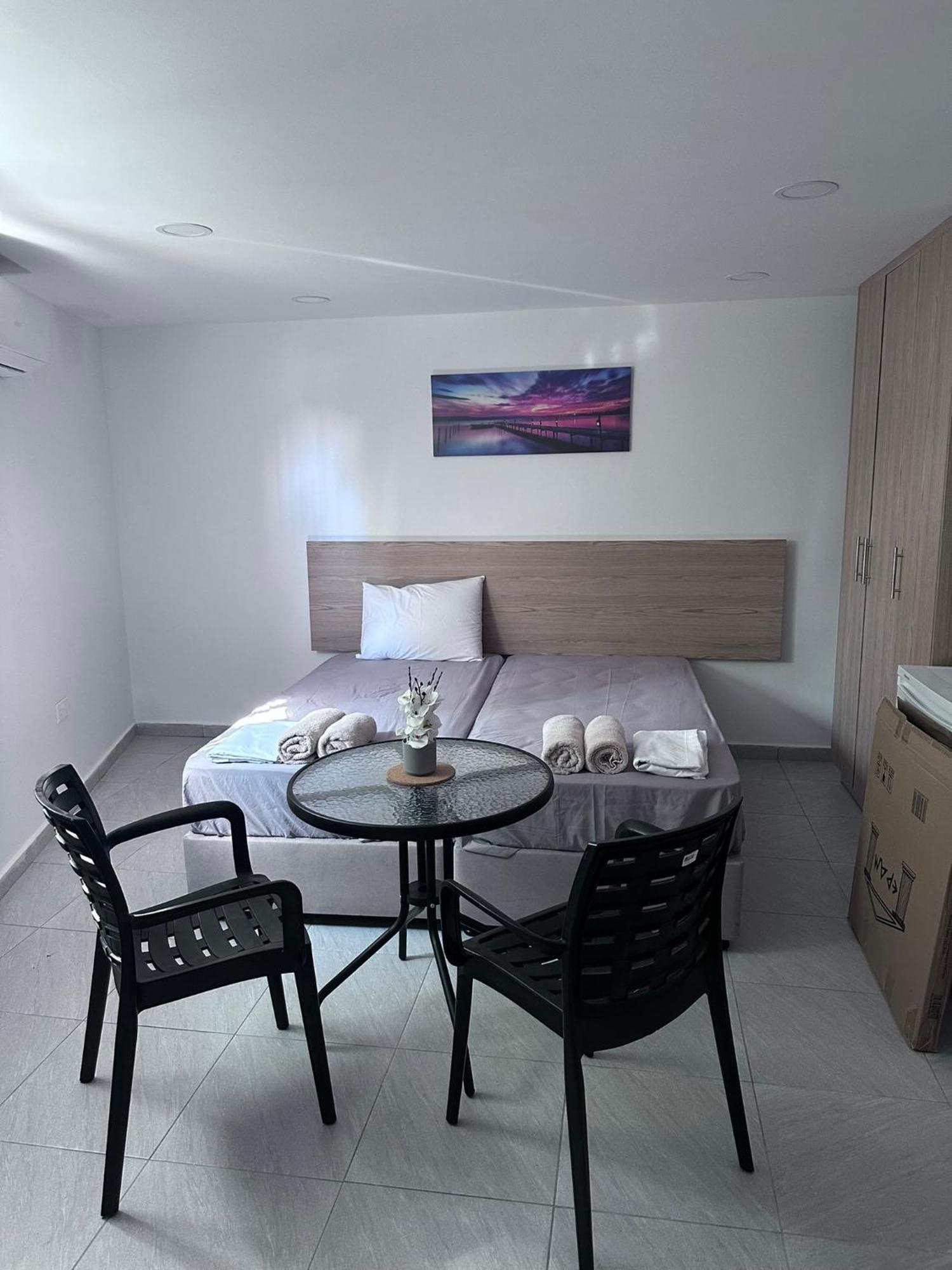 Ivi Apartments Ayia Napa Esterno foto